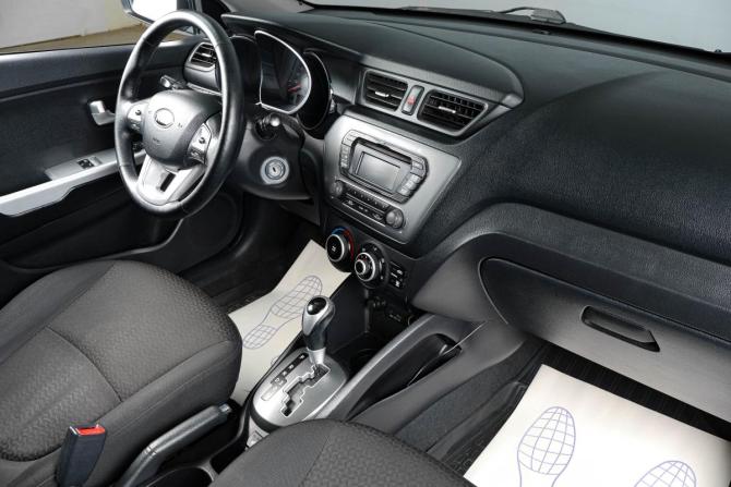 Kia Rio III с пробегом 2014 года, цена 959 000 рублей, 106700 км, хэтчбек, Автокод Объявления