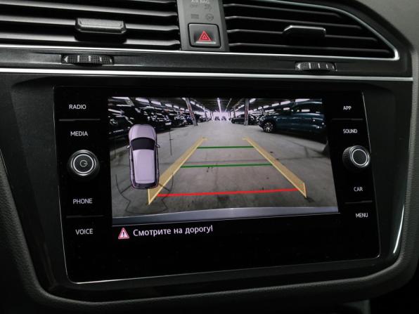 Volkswagen Tiguan II с пробегом 2019 года, цена 3 049 000 рублей, 44362 км, внедорожник, Автокод Объявления