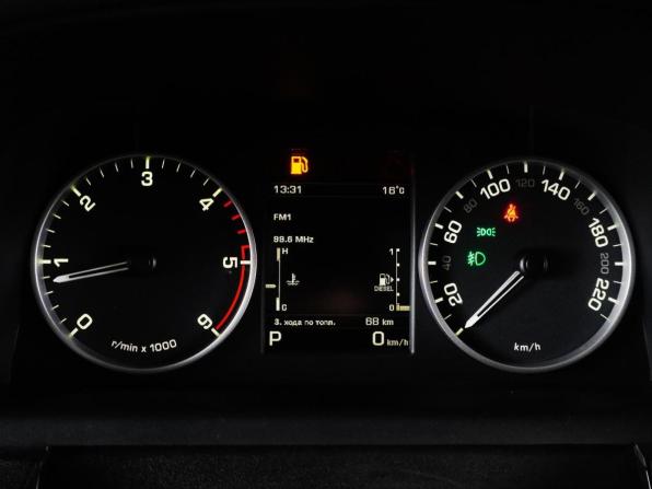 Land Rover Discovery IV Рестайлинг с пробегом 2015 года, цена 2 140 000 рублей, 191341 км, внедорожник, Автокод Объявления