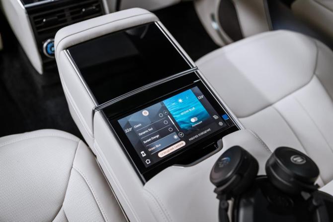 Новый Land Rover Range Rover V 2026 года, цена 27 990 000 рублей, внедорожник, Автокод Объявления