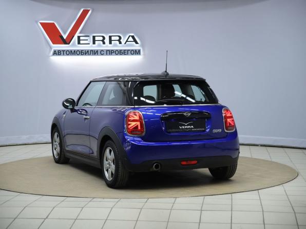 Mini Hatch III (F55/F56) Рестайлинг с пробегом 2018 года, цена 1 730 000 рублей, 69244 км, хэтчбек, Автокод Объявления