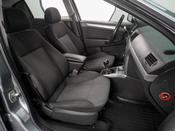Opel Astra H Рестайлинг с пробегом 2011 года, цена 729 000 рублей, 241494 км, седан, Автокод Объявления