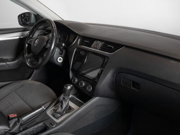Skoda Octavia III (A7) с пробегом 2014 года, цена 690 000 рублей, 305278 км, лифтбек, Автокод Объявления