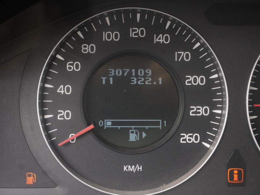 Volvo XC70 II Москва  - изображение 16