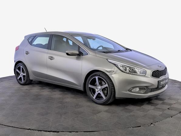 Kia Ceed II с пробегом 2014 года, цена 1 200 000 рублей, 138142 км, хэтчбек, Автокод Объявления