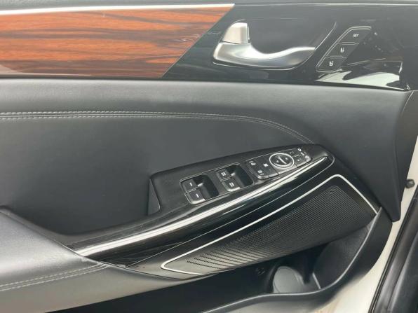 Kia K7 YG (II) с пробегом 2016 года, цена 1 820 000 рублей, 167558 км, седан, Автокод Объявления