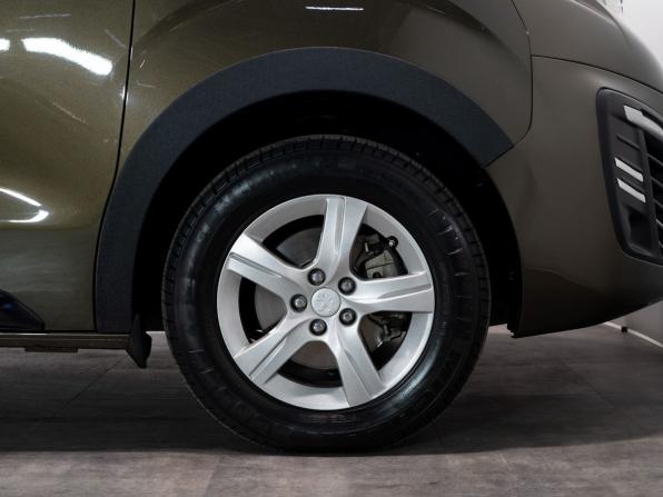 Peugeot Traveller I с пробегом 2021 года, цена 3 390 000 рублей, 32800 км, минивэн, Автокод Объявления