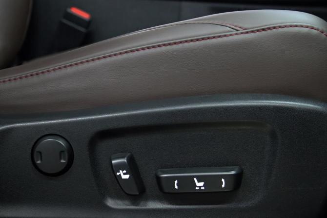 Lexus RX IV Рестайлинг с пробегом 2019 года, цена 4 495 170 рублей, 97398 км, внедорожник, Автокод Объявления