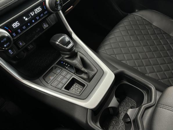 Toyota RAV4 V (XA50) с пробегом 2019 года, цена 3 150 000 рублей, 115600 км, внедорожник, Автокод Объявления