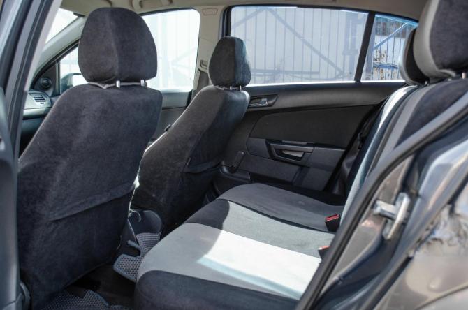 Opel Astra H Рестайлинг с пробегом 2012 года, цена 425 000 рублей, 215000 км, хэтчбек, Автокод Объявления