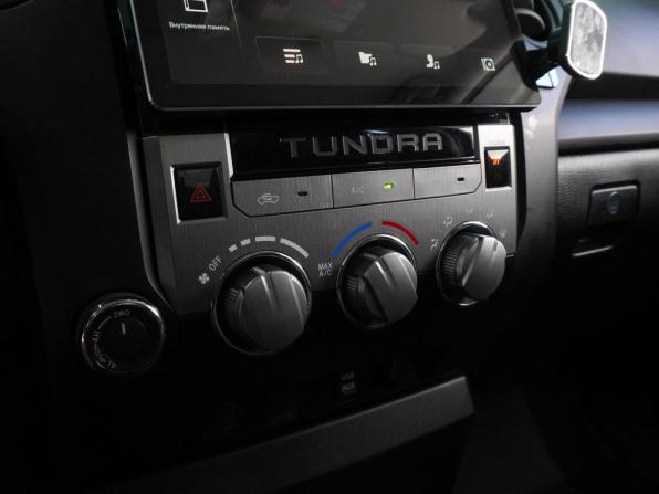 Toyota Tundra II Рестайлинг с пробегом 2014 года, цена 4 019 000 рублей, 196961 км, offers.body_type.unknown, Автокод Объявления