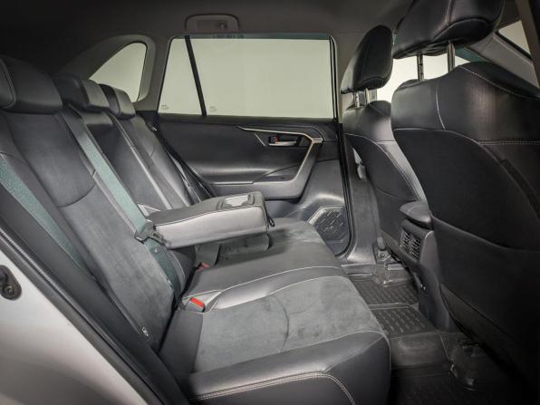 Toyota RAV4 V (XA50) с пробегом 2021 года, цена 2 840 000 рублей, 108000 км, внедорожник, Автокод Объявления