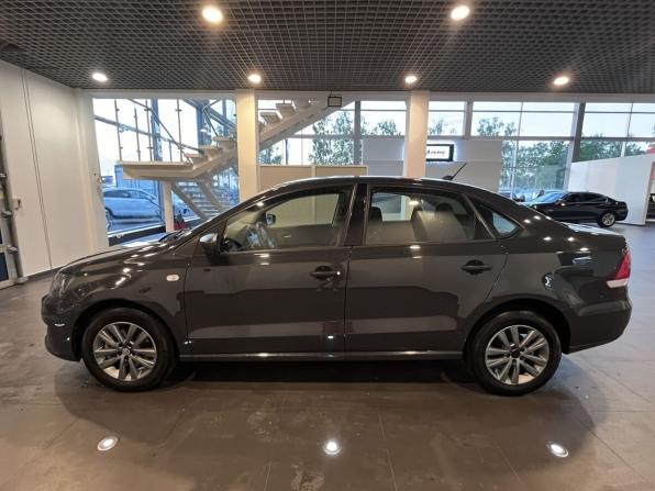 Volkswagen Polo V Рестайлинг с пробегом 2017 года, цена 1 266 000 рублей, 82000 км, седан, Автокод Объявления