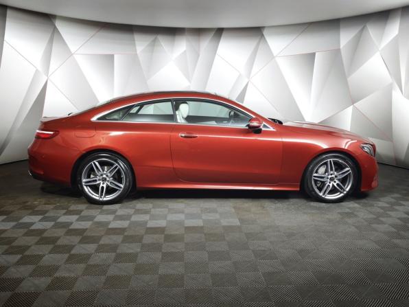 Mercedes-Benz E-Класс V (W213 S213 C238) с пробегом 2019 года, цена 4 370 000 рублей, 89616 км, купе-хардтоп, Автокод Объявления