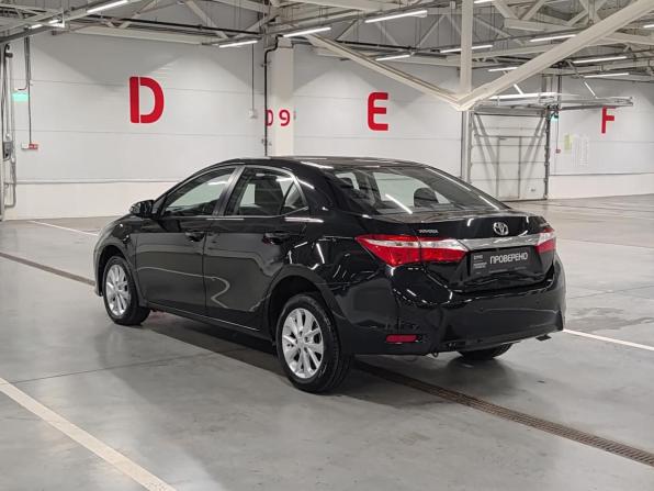 Toyota Corolla XI (E160 E170 E180) с пробегом 2015 года, цена 1 370 000 рублей, 79711 км, седан, Автокод Объявления