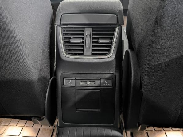 Skoda Octavia III (A7) Рестайлинг с пробегом 2019 года, цена 2 475 000 рублей, 26523 км, лифтбек, Автокод Объявления
