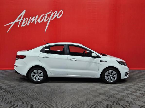 Kia Rio III Рестайлинг с пробегом 2017 года, цена 1 099 000 рублей, 108967 км, седан, Автокод Объявления