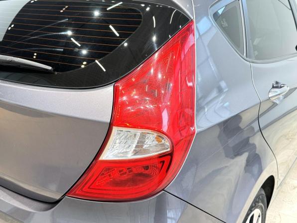 Hyundai Solaris I Рестайлинг с пробегом 2016 года, цена 845 000 рублей, 207961 км, хэтчбек, Автокод Объявления