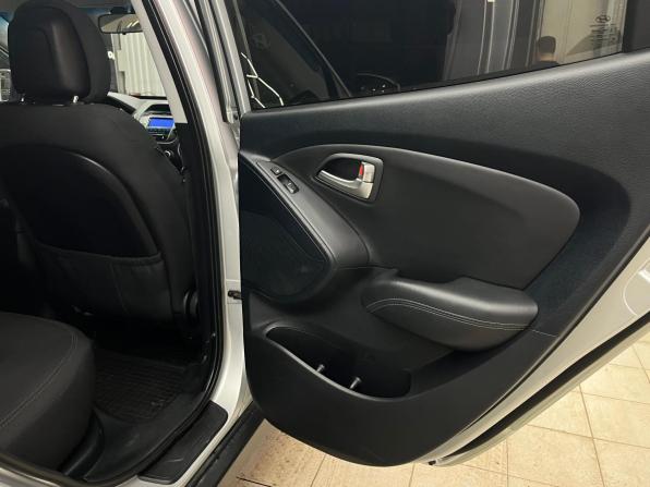 Hyundai ix35 I с пробегом 2012 года, цена 1 320 000 рублей, 140000 км, внедорожник, Автокод Объявления