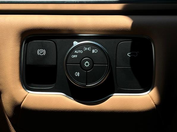 Jaecoo J8 с пробегом 2024 года, цена 3 398 900 рублей, 38034 км, внедорожник, Автокод Объявления