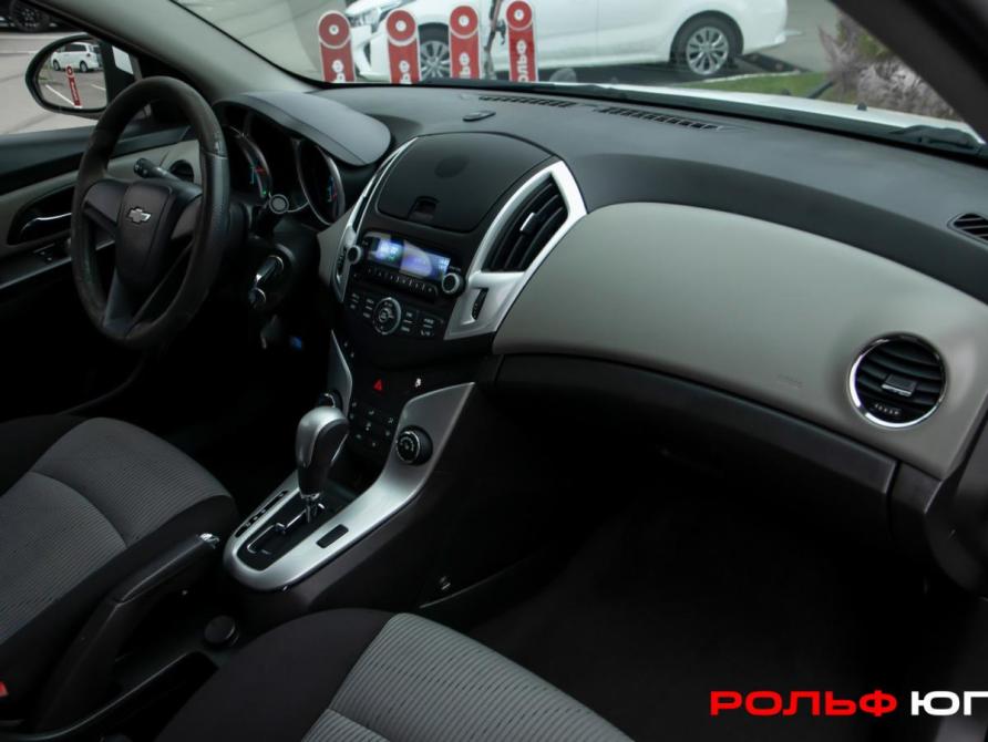 Chevrolet Cruze I Рестайлинг Москва  - изображение 7