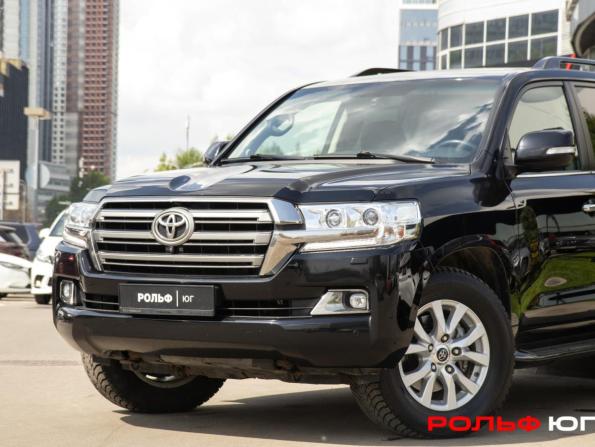 Toyota Land Cruiser 200 Series Рестайлинг 2 с пробегом 2018 года, цена 7 250 000 рублей, 162073 км, внедорожник, Автокод Объявления