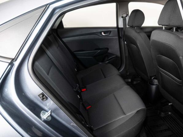 Hyundai Solaris II с пробегом 2018 года, цена 1 190 000 рублей, 116588 км, седан, Автокод Объявления