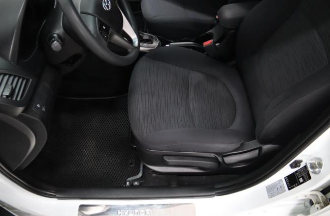 Hyundai Solaris I Рестайлинг с пробегом 2015 года, цена 1 025 250 рублей, 210699 км, седан, Автокод Объявления