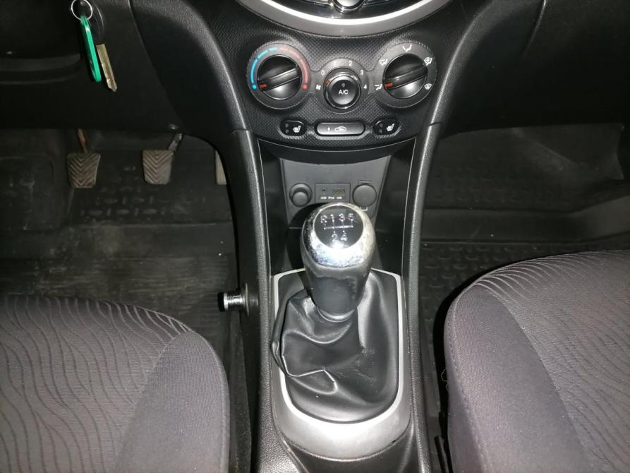 Hyundai Solaris I Курск  - изображение 18