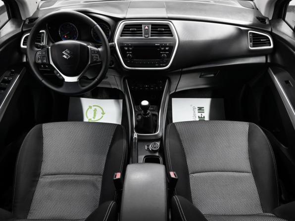 Suzuki SX4 II (S-Cross) с пробегом 2014 года, цена 975 000 рублей, 348782 км, хэтчбек, Автокод Объявления