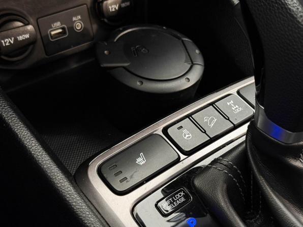 Hyundai Creta I с пробегом 2017 года, цена 1 697 000 рублей, 120743 км, внедорожник, Автокод Объявления