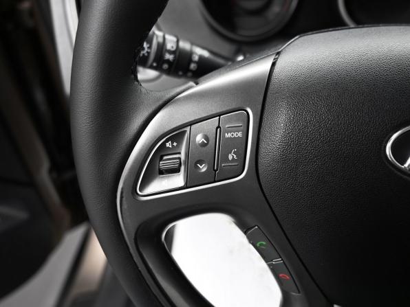 Hyundai ix35 I Рестайлинг с пробегом 2014 года, цена 1 275 000 рублей, 181120 км, внедорожник, Автокод Объявления