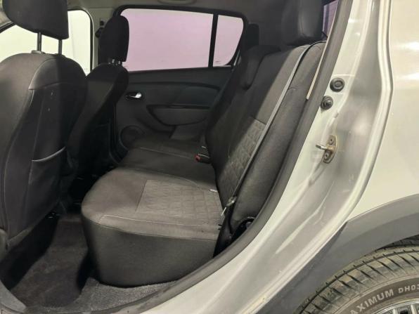 Renault Sandero II с пробегом 2016 года, цена 860 000 рублей, 179498 км, хэтчбек, Автокод Объявления
