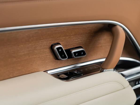 Land Rover Range Rover V с пробегом 2023 года, цена 29 000 000 рублей, 23 км, внедорожник, Автокод Объявления