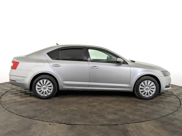 Skoda Octavia III (A7) Рестайлинг с пробегом 2017 года, цена 1 920 000 рублей, 63777 км, лифтбек, Автокод Объявления