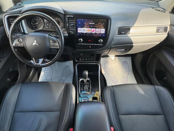 Mitsubishi Outlander III Рестайлинг 3 с пробегом 2021 года, цена 2 299 000 рублей, 117774 км, внедорожник, Автокод Объявления