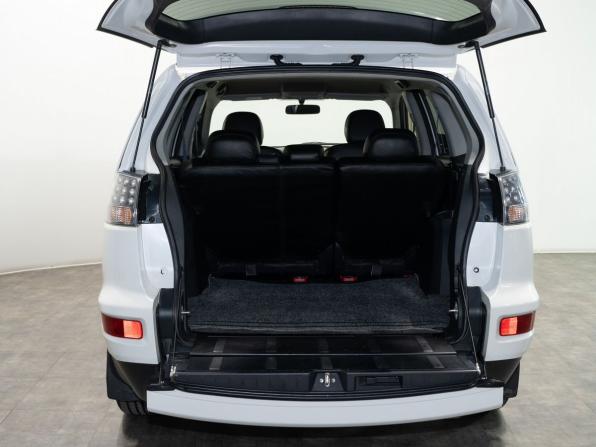 Mitsubishi Outlander II Рестайлинг с пробегом 2010 года, цена 1 100 000 рублей, 234938 км, внедорожник, Автокод Объявления