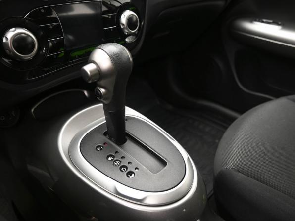 Nissan Juke I с пробегом 2012 года, цена 1 019 000 рублей, 194549 км, внедорожник, Автокод Объявления