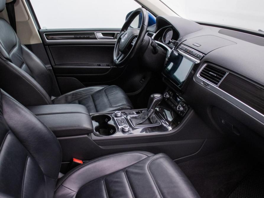 Volkswagen Touareg II Рестайлинг Москва  - изображение 10