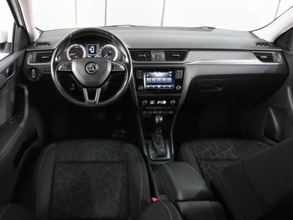 Skoda Rapid I Рестайлинг с пробегом 2019 года, цена 1 339 000 рублей, 168775 км, лифтбек, Автокод Объявления