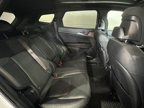 Kia Sportage V с пробегом 2023 года, цена 3 799 000 рублей, 34171 км, внедорожник, Автокод Объявления