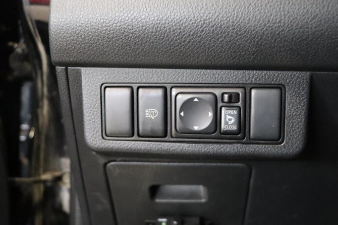 Nissan Tiida I Рестайлинг с пробегом 2010 года, цена 499 990 рублей, 259311 км, седан, Автокод Объявления