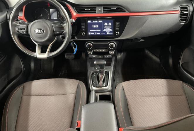 Kia Rio IV Рестайлинг с пробегом 2021 года, цена 1 770 000 рублей, 33877 км, седан, Автокод Объявления