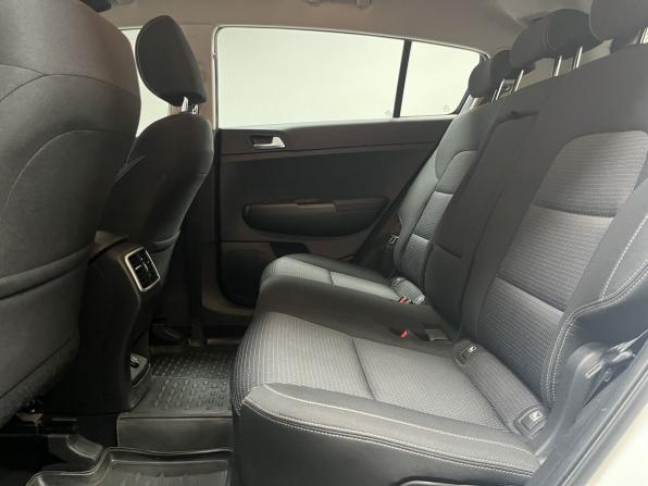 Kia Sportage IV Рестайлинг с пробегом 2021 года, цена 2 475 000 рублей, 82751 км, внедорожник, Автокод Объявления