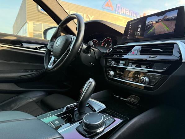 BMW 5 серии VII (G30/G31/G38) с пробегом 2018 года, цена 3 130 000 рублей, 129871 км, седан, Автокод Объявления