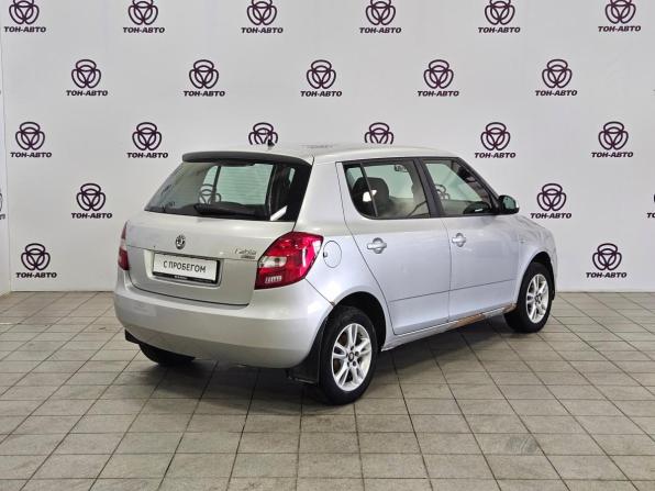Skoda Fabia II Рестайлинг с пробегом 2010 года, цена 422 000 рублей, 239041 км, хэтчбек, Автокод Объявления