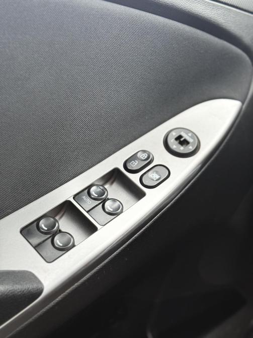 Hyundai Solaris I Рестайлинг Ижевск  - изображение 13