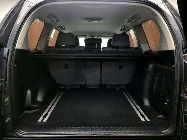 Toyota Land Cruiser Prado 150 Series Рестайлинг 2 с пробегом 2020 года, цена 5 689 000 рублей, 84595 км, внедорожник, Автокод Объявления