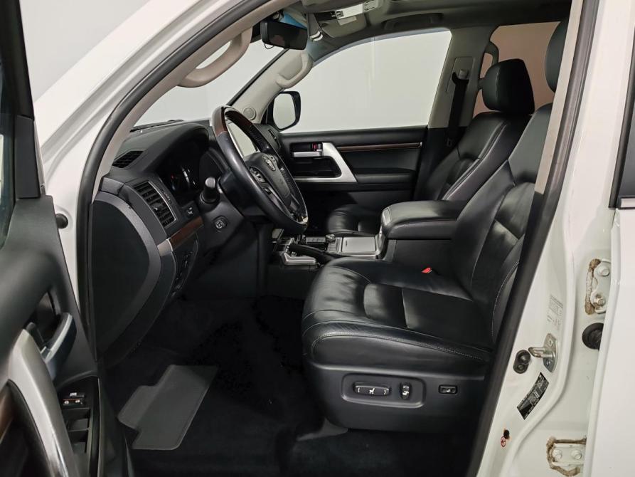 Toyota Land Cruiser 200 Series Рестайлинг 2 Москва  - изображение 16