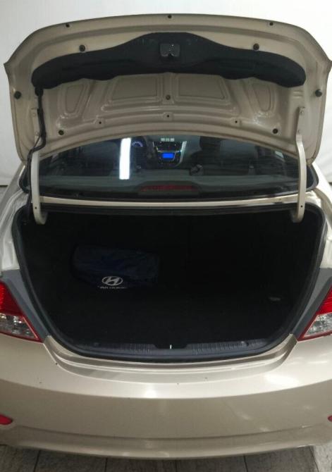 Hyundai Solaris I Санкт-Петербург  - изображение 18